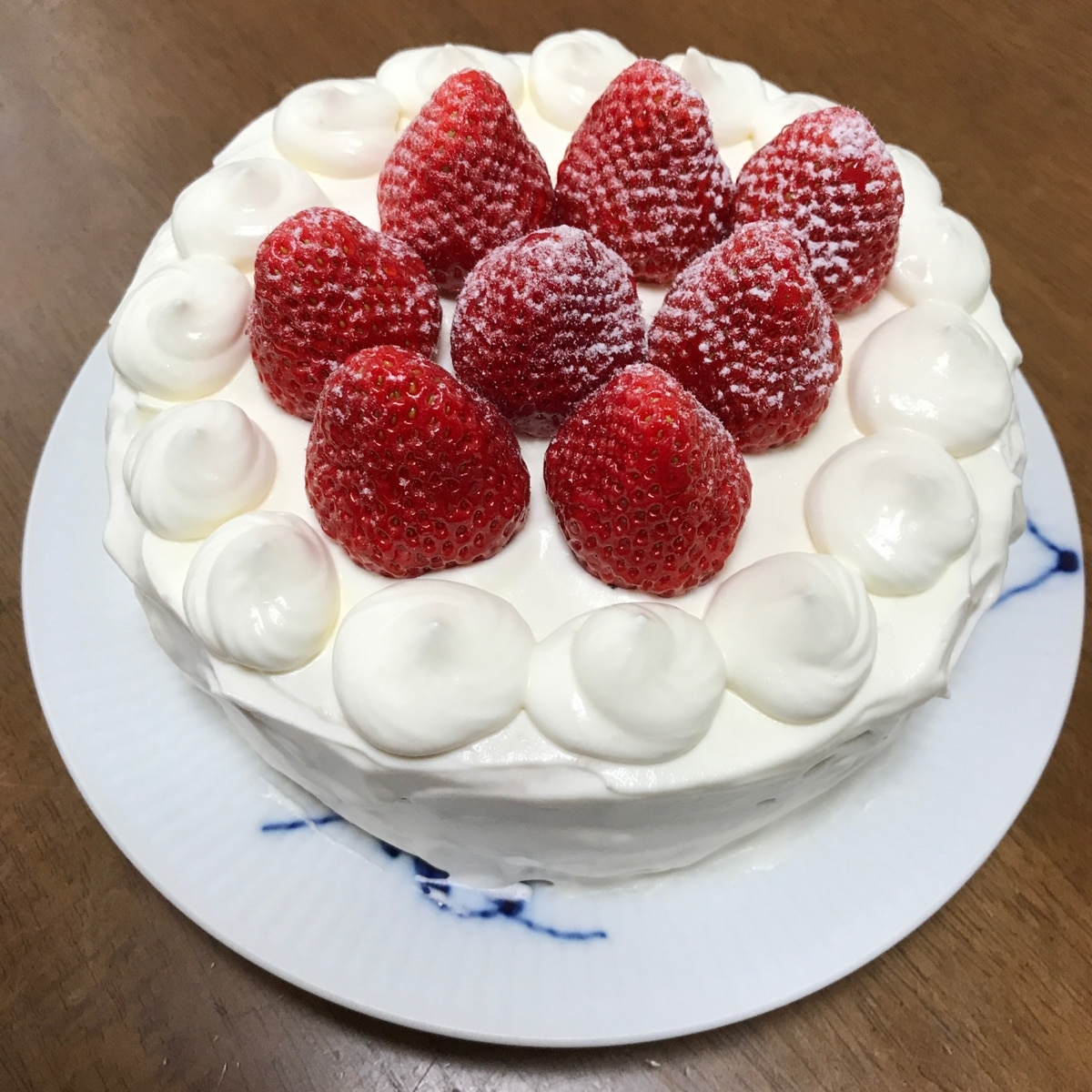 市販のスポンジケーキでお手軽クリスマスケーキ レシピ 作り方 By みゅみゃ 楽天レシピ 市販のスポンジケーキでお手軽クリスマスケーキ レシピ 作り方 By みゅみゃ 楽天レシピ